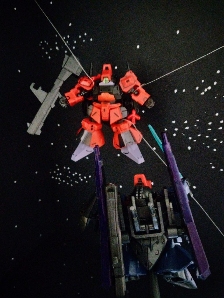 ティターンズのヤザン大尉が率いるハンブラビ部隊との交戦中、海ヘビにより拘束され狙い撃ちされそうになっていたバッチ中尉のリック・ディアスを救出し、3機のハンブラビを退ける活躍を見せた。&nbsp;