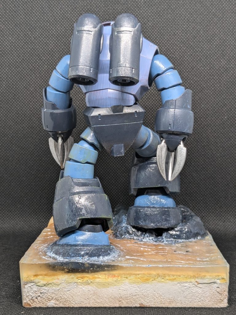 バックショットです。波のじゃぶじゃぶ感は筆で描いたのですが思ってたよりうまく言ったのでやってみるものですね。実物より写真のほうがかっこ良く見えます。