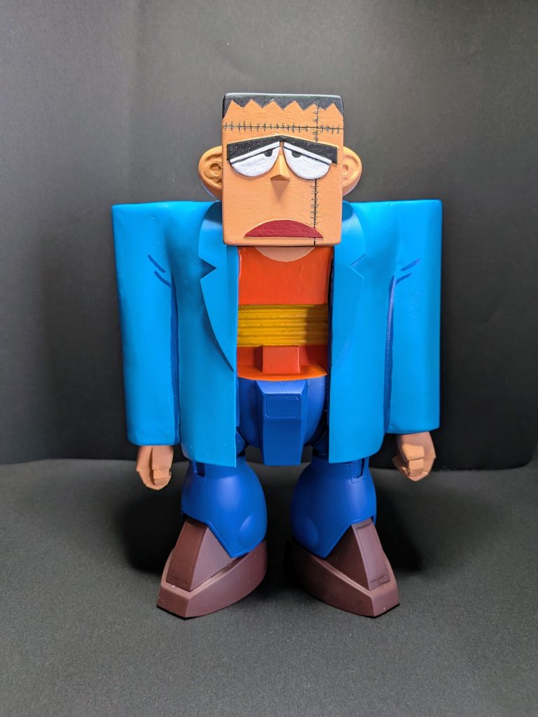 以前、モデラー仲間内で「とんでも戦士ムテキング」に出てくるクロダコブラザーズを各キャラ分担制で作り好評だった為、今回は「怪物くん」を旧キットならば何でもありのレギュレーションでやることになり、自分はフランケンが担当になりました。