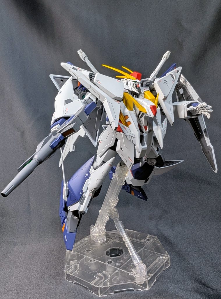 やはり浮いてる感じが似合います