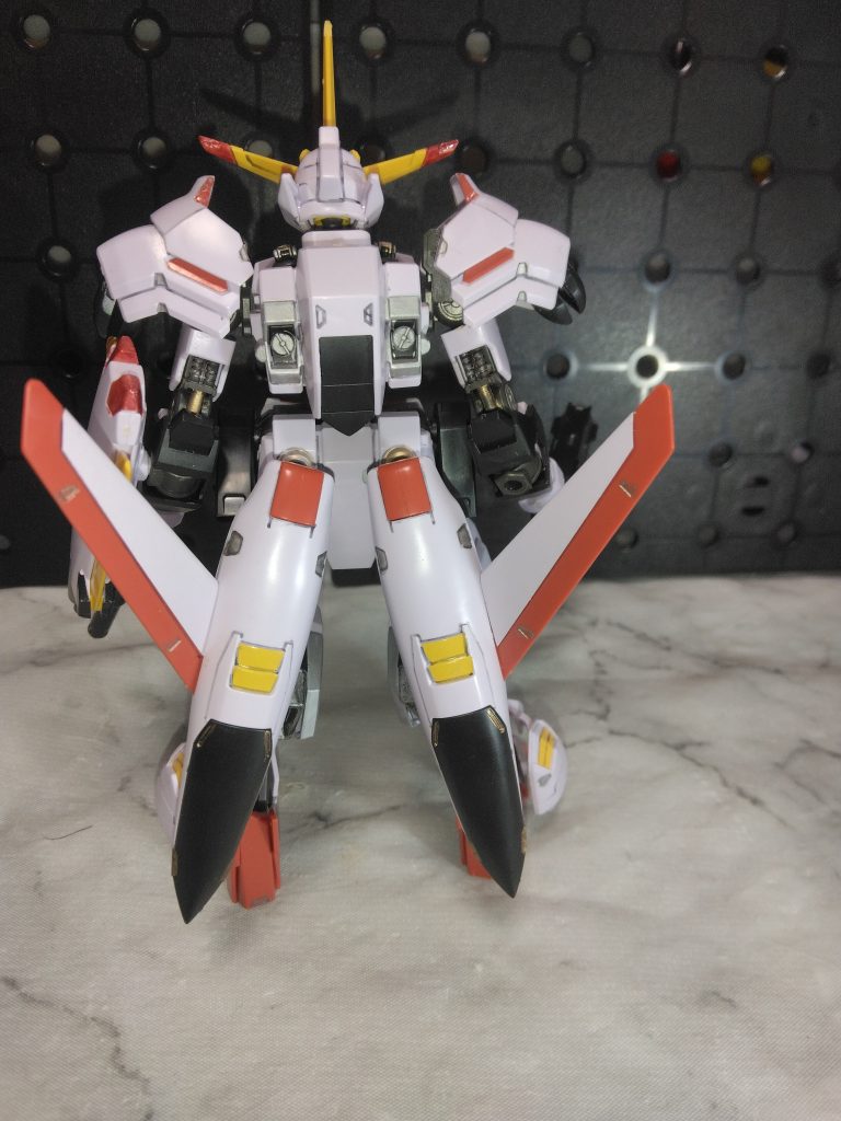 個人的にあまり色味を足す部分がイメージ沸かなかったので抑えめにしています。