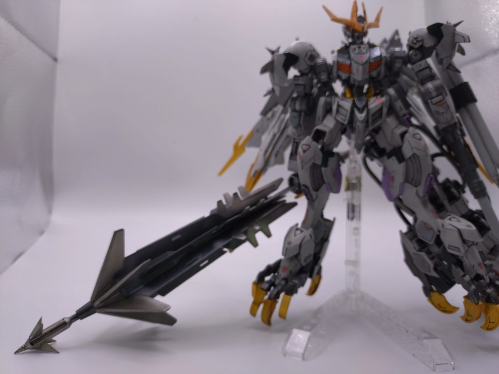 逆持ち。先端をハープーンみたいにした（なった）ので、逆持ちしてみました。光量たりないですが、色分け、一番ここが手間かかりましたね