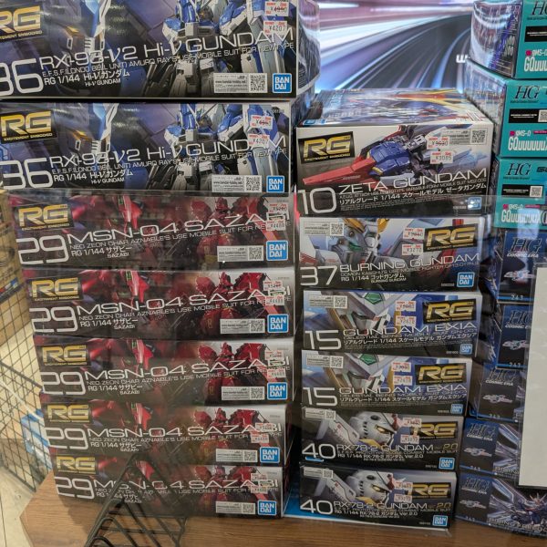 2026年 3月16日(月)。土曜日に、新しくオープンしたプラモ屋で購入したHGUC 1/144ドーベン·ウルフ(ユニコーンVer.)をヒケ処理等をしながら仮組み始める。&nbsp;スタイル改修をして行く予定。2026年 3月17日(火)。この日入荷した再販品。この日来た人数は、22人。抽選の結果、5番目だった。超久しぶりに一桁台になれたので、この日2番目に欲しかったRGエクシアを購入する場合事が出来ました。1番になった人は、女性でハイニューガンダムを購入して行きました。&nbsp;（4枚目）