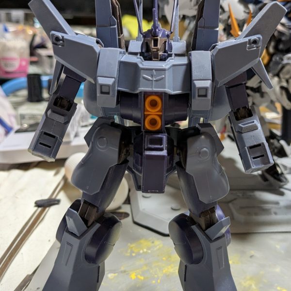 2026年 3月16日(月)。土曜日に、新しくオープンしたプラモ屋で購入したHGUC 1/144ドーベン·ウルフ(ユニコーンVer.)をヒケ処理等をしながら仮組み始める。&nbsp;スタイル改修をして行く予定。2026年 3月17日(火)。この日入荷した再販品。この日来た人数は、22人。抽選の結果、5番目だった。超久しぶりに一桁台になれたので、この日2番目に欲しかったRGエクシアを購入する場合事が出来ました。1番になった人は、女性でハイニューガンダムを購入して行きました。&nbsp;（2枚目）