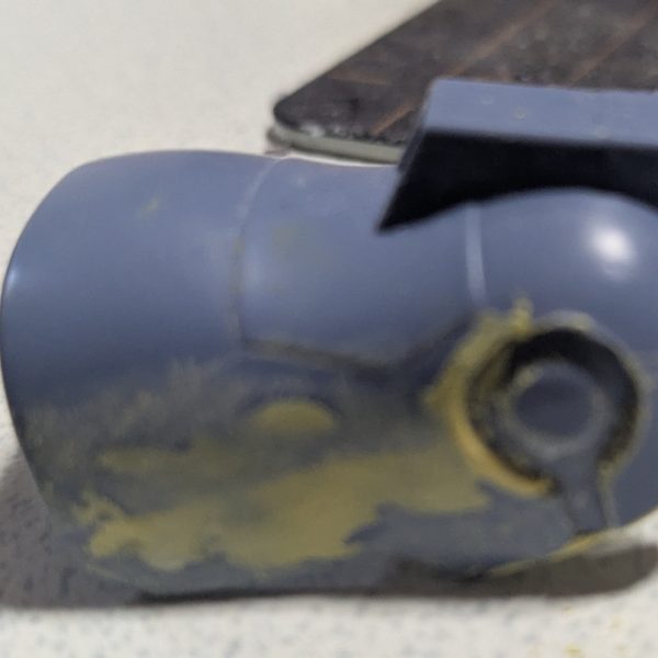 前回製作したHGUCシルヴァ·バレットの時は、モールドをビットブレードで3日かけて掘ったけど今回は、2〜3時間でモールドをくり抜いてみた。こっちの方が、いくぶん楽に感じた。そのかわり0.3のピンバイスが折れちゃったけど。&nbsp;HGUC シルヴァ·バレットと同じ様に、スタイル改修して行けると思った。思った通り良い感じになりそうと思う。（6枚目）