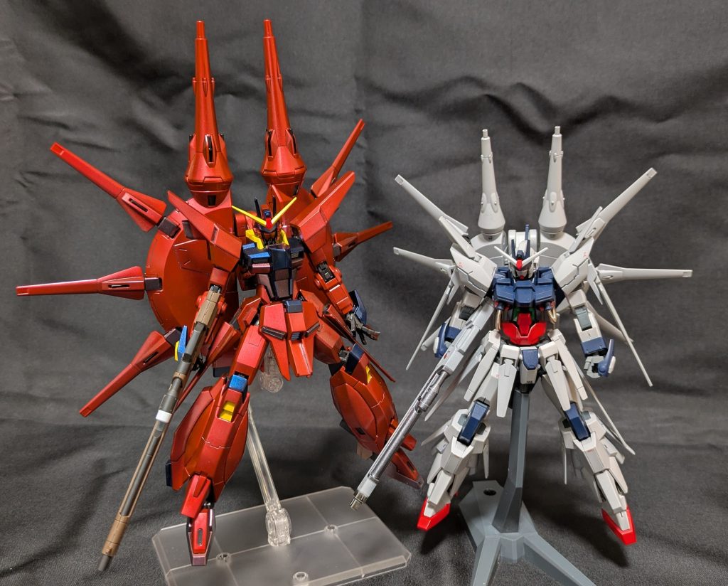 旧レジェンドのバックパックと比べるとサイズ感全然違いますね