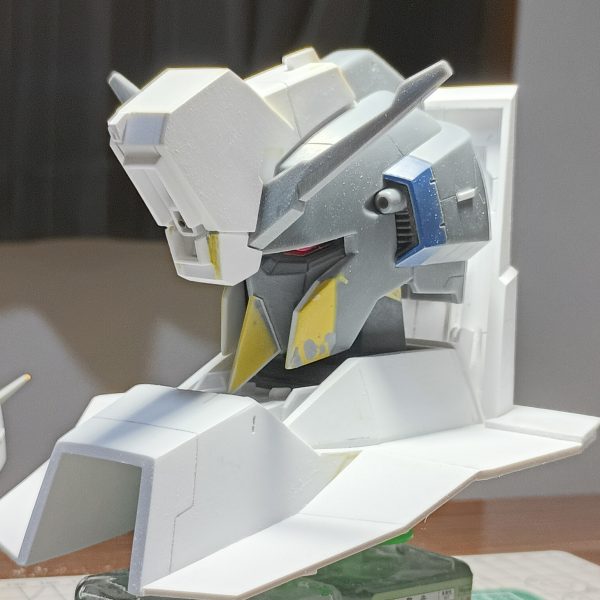 こんにちわ　皆さん　(ゝω・)ゼータヘッド進捗です。ハイメガキャノンの形状変更と首回りが出来ました。胸部はゼータGとプラスでは違うように作りますよ。まだゼータGの胴体は作っていないのですが、プラスの胴体に乗せても良い感じです。次回をお楽しみに～(*´∀`*)ノ（5枚目）