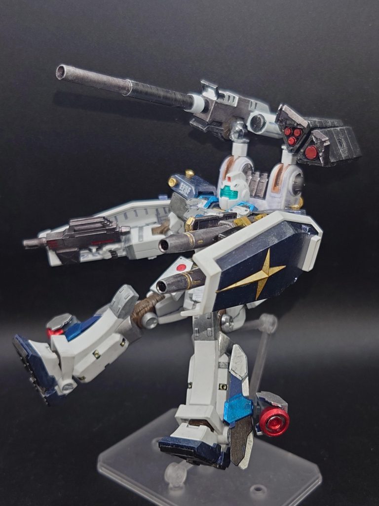 脚部のバーニアは向きを変えれるようにしています