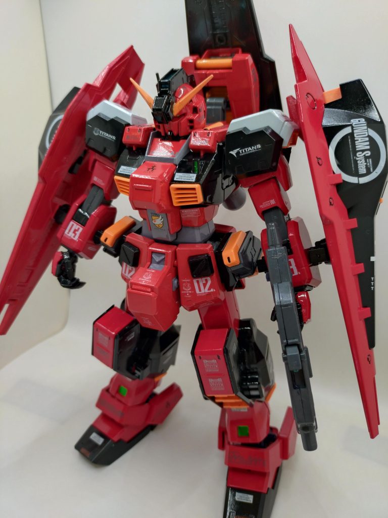 仕上げはトップコートの光沢で。レッドとブラックのバランスがうまく取れた感じします。こんな感じですが、最後まで見て頂いて、ありがとうございました😆&nbsp;&nbsp;&nbsp;