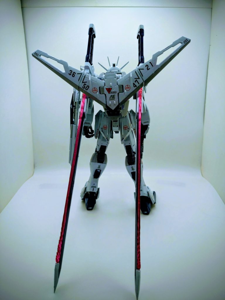 白いソードインパルス–3枚目/制作者：中級ワゴン