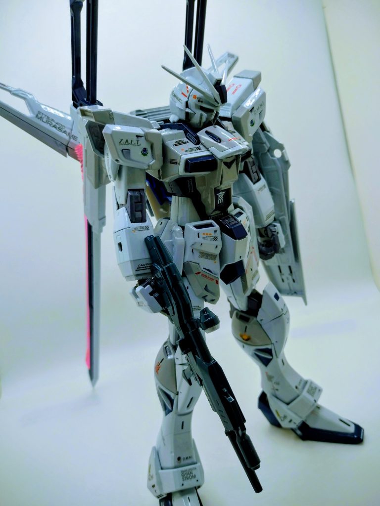 白いソードインパルス–4枚目/制作者：中級ワゴン