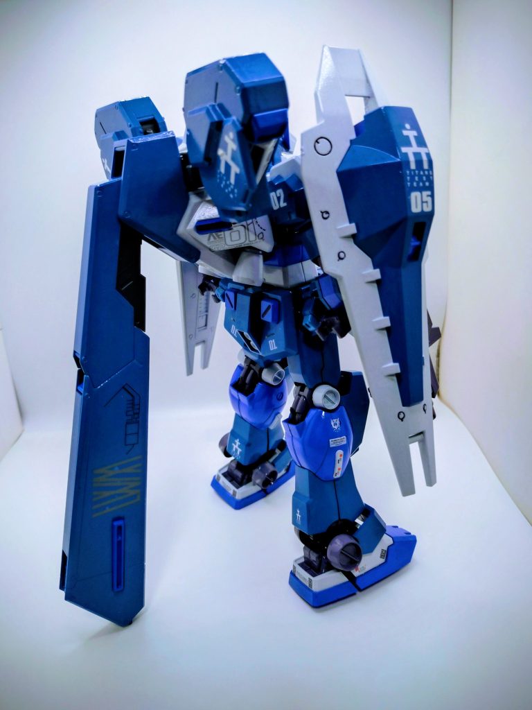 デカールは相変わらず、感覚で選んで、デカール見ると何のガンダム？って感じですよ〜（汗）