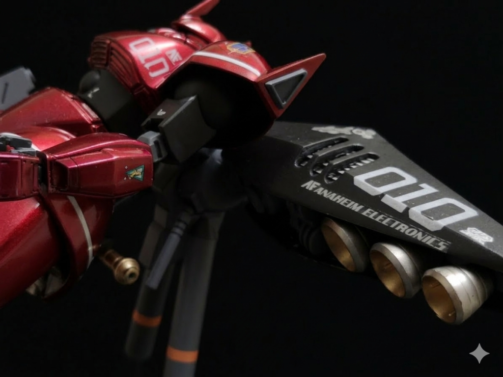 本機は漫画　ジョニーライデンの帰還に登場するMSでジオン製ではなくアナハイム製ということでアナハイムのロゴを入れてます。スリット部分とバーニアはチタン色、バーニア内部はゴールドにて