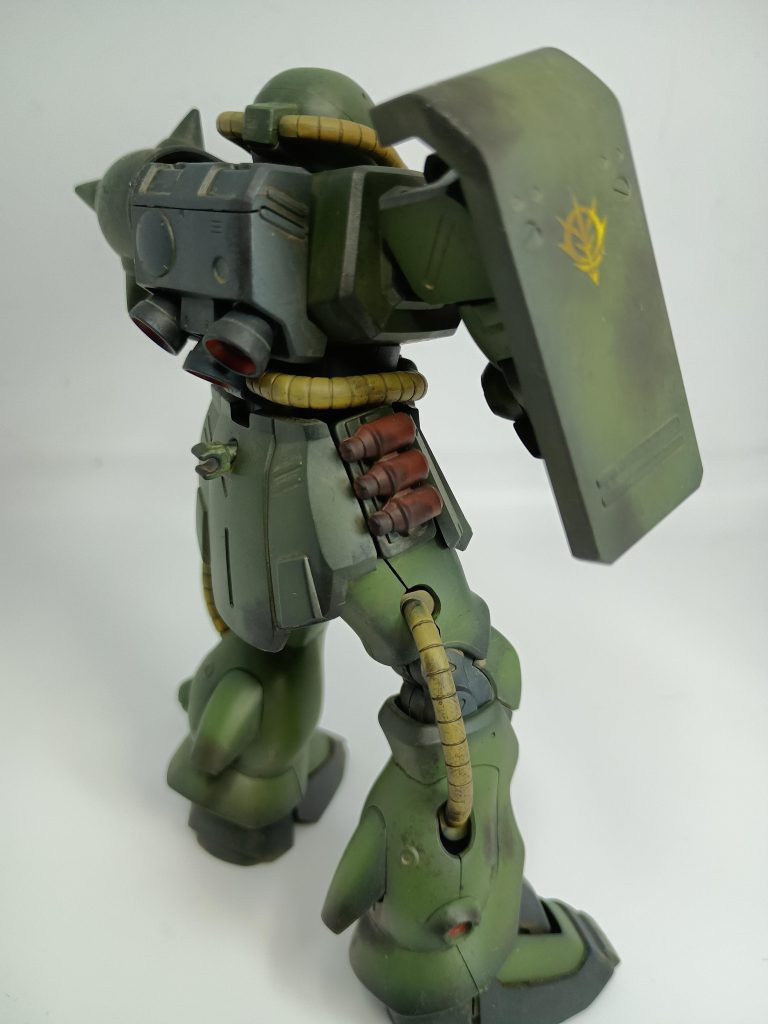 後側。バックパックもサンドウォッシュを多めに残してます。