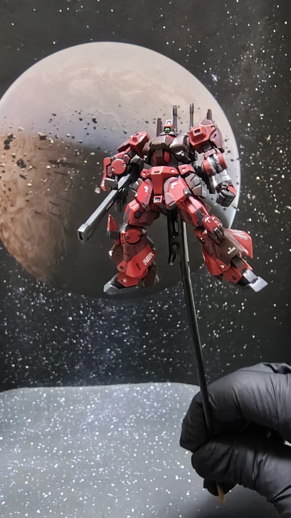 足首と膝を少し曲げて足を広げたくらいだったかなと。上半身は腕の向きや角度くらいかな？