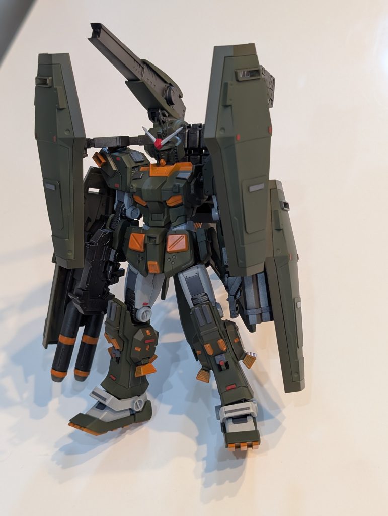 スジ彫りなどで情報量を増やし、エナメル塗料で良い感じになるかな?と思っていましたが物足りず、、、、&nbsp;