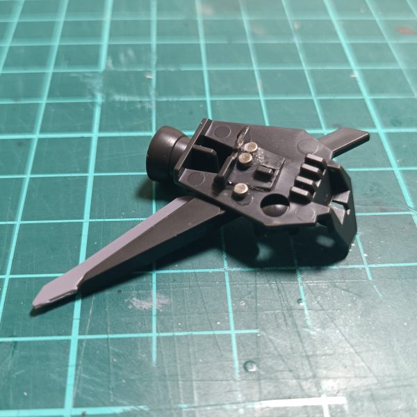 本体の大まかなミキシング終わり(gandam-hand2)やはりパテと３mm接続は偉大…！！後はバックパックとディテール詰めて…、イイ感じに塗るザマス(zaku-kao8)（3枚目）