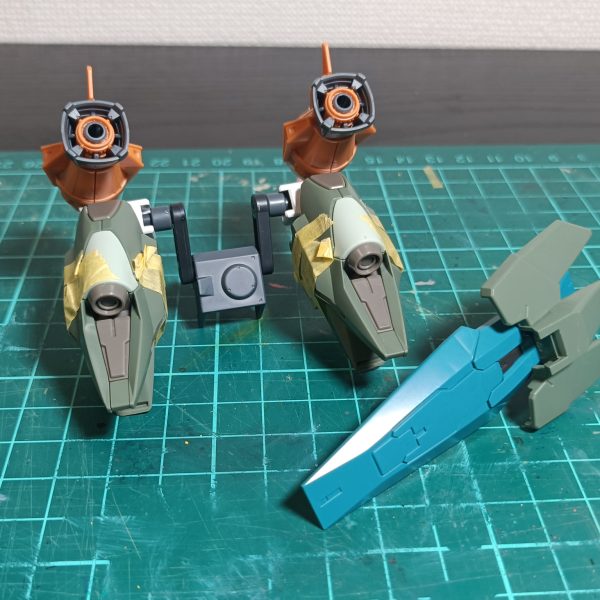 本体の大まかなミキシング終わり(gandam-hand2)やはりパテと３mm接続は偉大…！！後はバックパックとディテール詰めて…、イイ感じに塗るザマス(zaku-kao8)（2枚目）