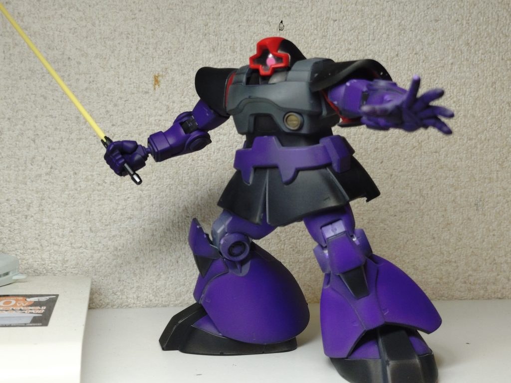 エッジを出したりグラデーション掛けるためでしたが、シルバーやグレーの方が彩度は明るかったかな?