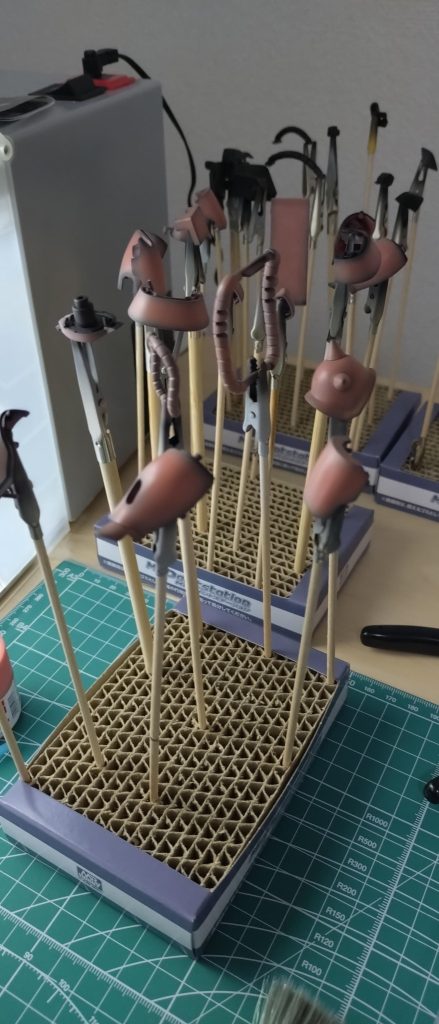 グラデーション塗装の最中の写真です。