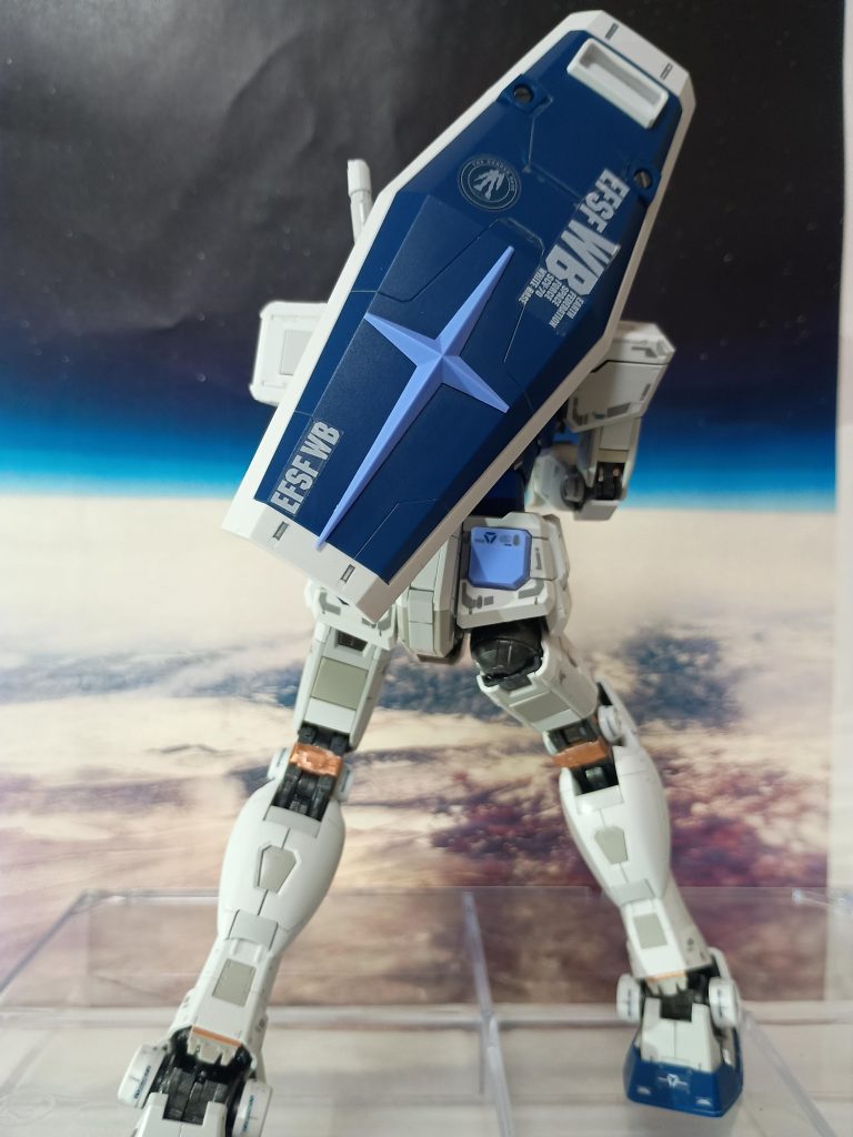 後姿。銅のシールが良い感じです。