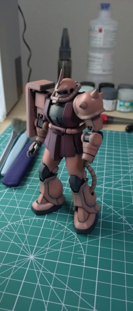 クリアパーツのモノアイの位置がなかなか決まらず悩みました。