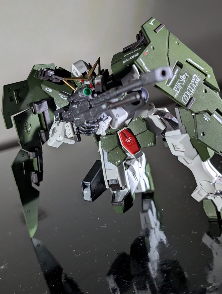 ここまでは通常販売されてるHGを全塗装したものです、グリーンを少し暗めにしてます！ライフルを構えるのカッコいいなぁ