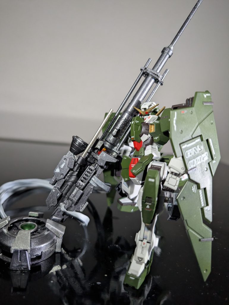 ここまで見て頂きありがとうございます！似たような画角ばかりで申し訳ないですが、この角度以外あまりカッコよくなかったので…大きい武器は見せ方が難し過ぎるなぁ…次回はデュナメスと戦った戦争屋の機体が偶然手に入ったので、そちら予定してます！宜しければご覧いただけますと有難いです！