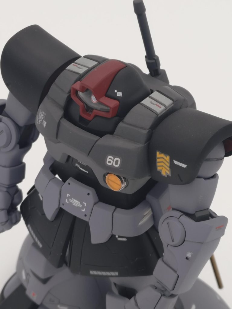 胸と肩に厚みを持たせ、各所、スジボリ落ち着いたパープルで仕上げました。