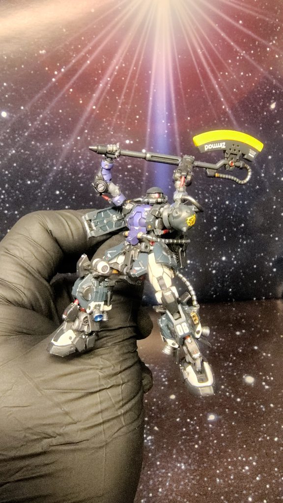 ヒートホークは無塗装だったRGのザクからいただきました(zaku-kao2)