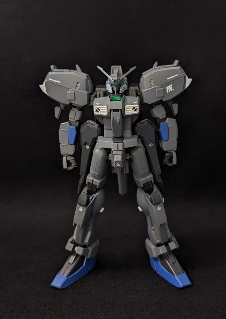 正面変形に必要なパーツ類がなくなりスッキリとした印象に