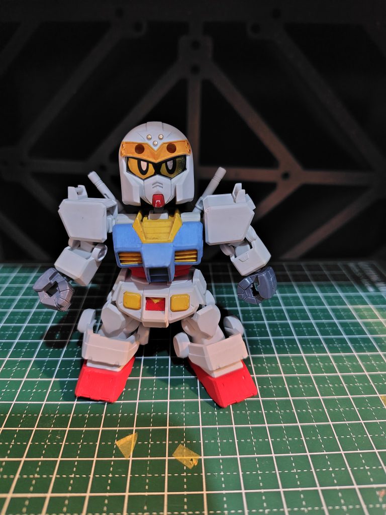 鉢金(?)は微妙に色を変えたり未塗装にして武者頑駄無とは別人感を出した(つもり)