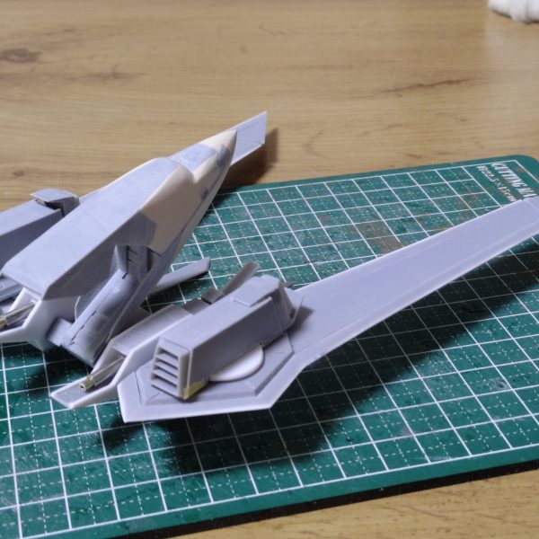 イモータルジャスティスのバックパックのパーツ揃いました。これにて本体のパーツは終わり。残すはシールドとライフルのスクラッチ。それができたら全身のディテールアップ作業です。過去最高の加工精度が出てます✋️(笑)（5枚目）