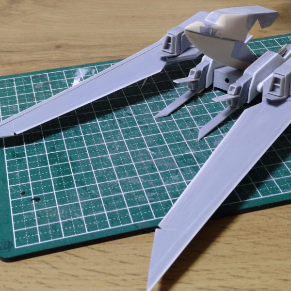 イモータルジャスティスのバックパックのパーツ揃いました。これにて本体のパーツは終わり。残すはシールドとライフルのスクラッチ。それができたら全身のディテールアップ作業です。過去最高の加工精度が出てます✋️(笑)（6枚目）