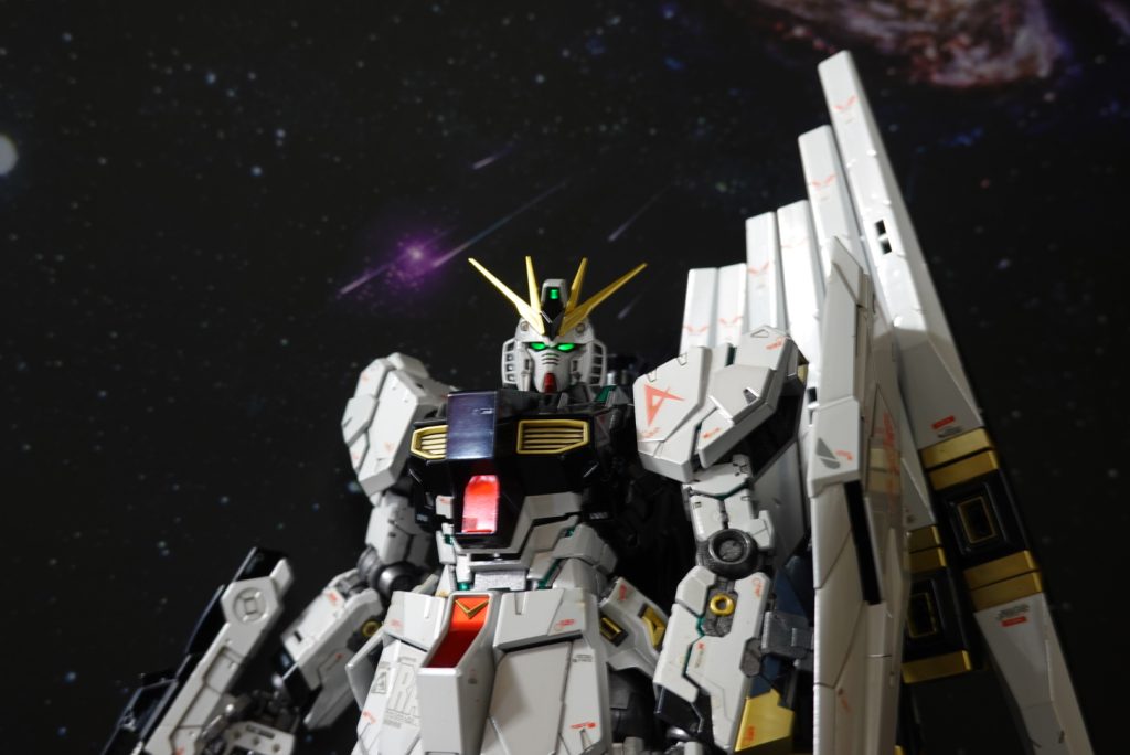 ライトユニットが、もっと簡単に電源入れれたらいいのに。ファンネルとバズーカーがポロポロ落ちるからストレスMAX(gundam-kao9)