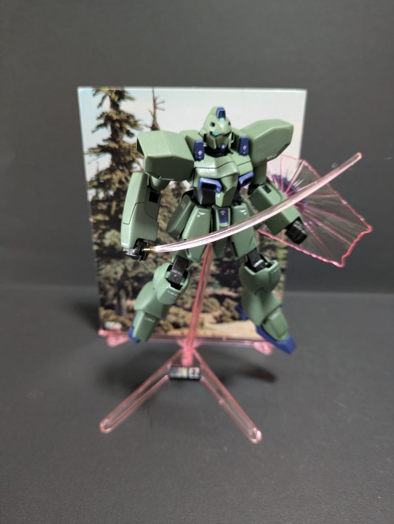 旧キットなので合わせ目はがっつりですがスタイルは良いかと