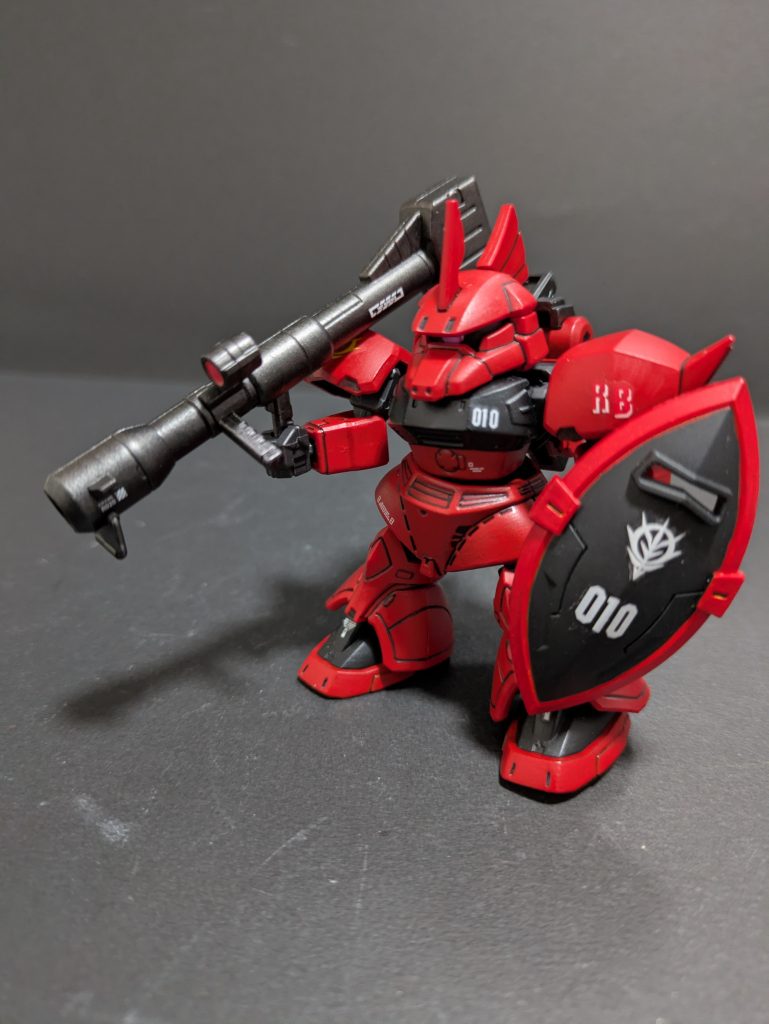 実はドムのEXパーツを購入しバズーカを拝借しています✨️ドム本体は買えず😭