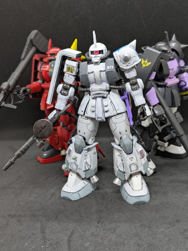 黒い三連星も混ぜてみました。やはり06Rにはエースが似合います。エースパイロットでコレに乗っていない方が珍しい。（シャアはオリジンで乗っていた？）乗っていないのはガトーとシーマ様とラルとまお大佐くらいかな？（最後は違うだろw）