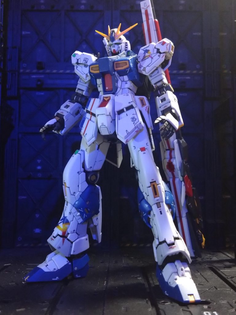 福岡サイドF立像Ver. ①