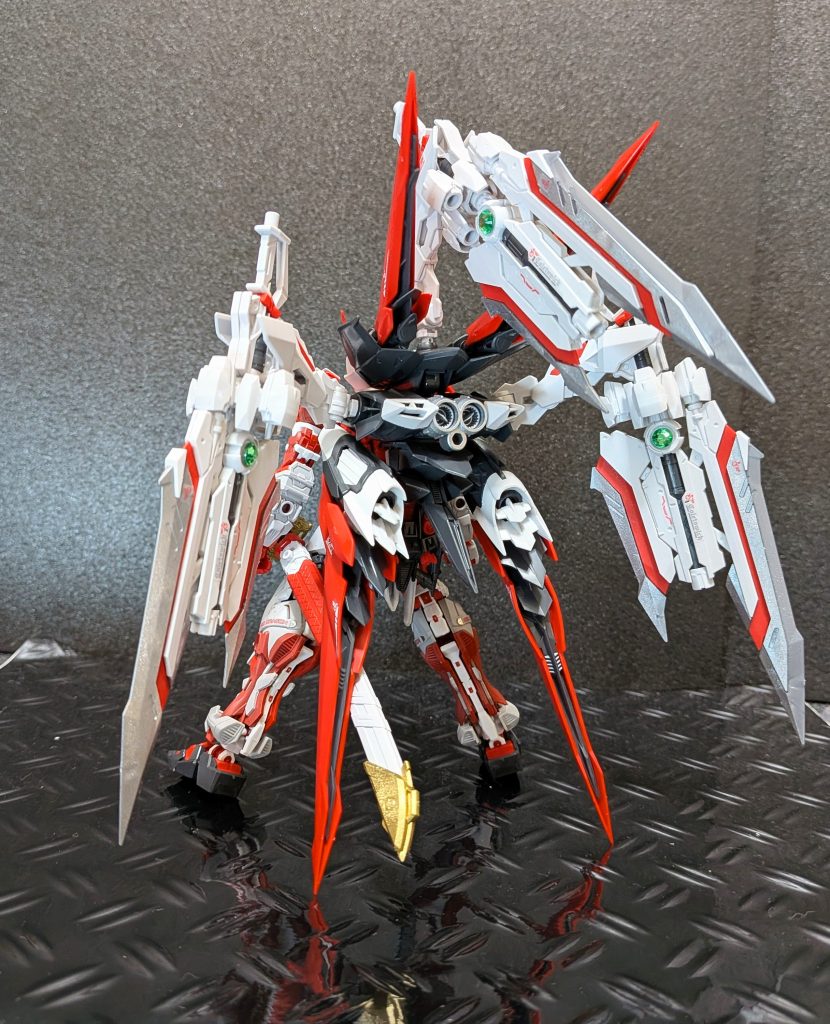 ガンダムアストレイレッドドラゴン–5枚目/制作者：@Ymarl1