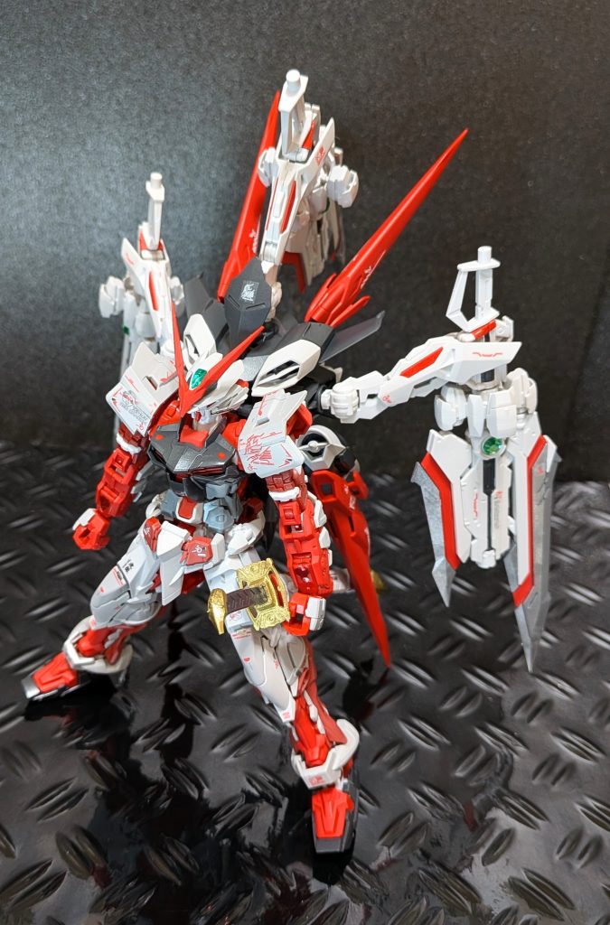 ガンダムアストレイレッドドラゴン–4枚目/制作者：@Ymarl1