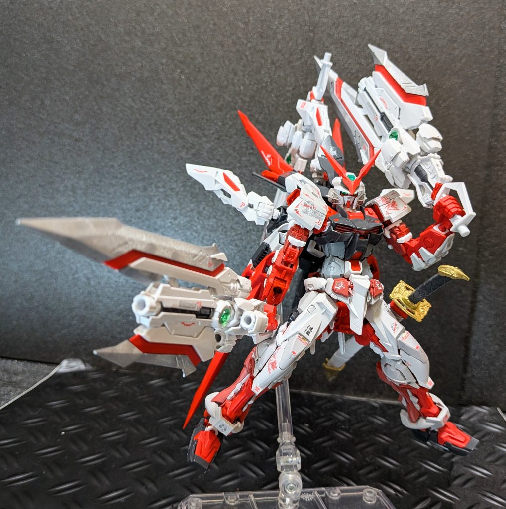 ガンダムアストレイレッドドラゴン–2枚目/制作者：@Ymarl1