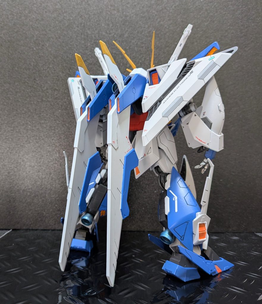 クスィーガンダム–3枚目/制作者：@Ymarl1