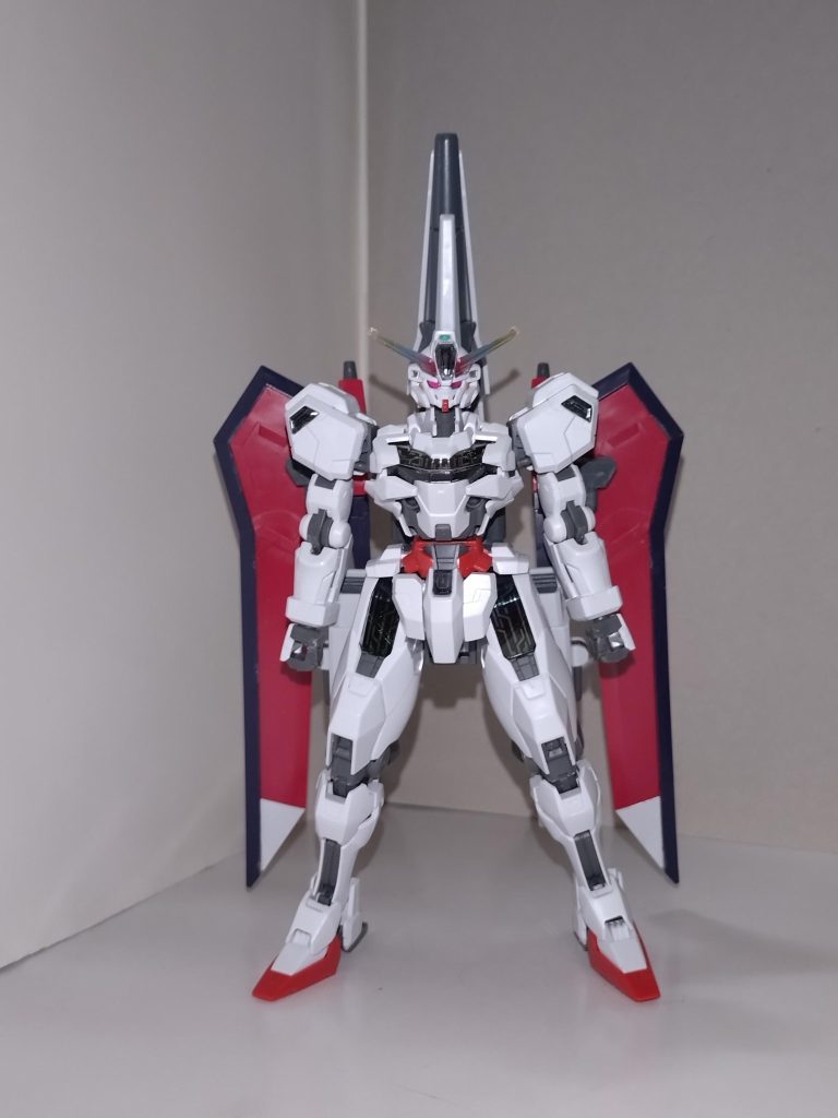 【概要】XVX-017GR ギガスキャリバーンAveMujicaのギター及びボーカル担当・三角初華が以前に制作した「アークキャリバーン」に再度改修を施した姿。