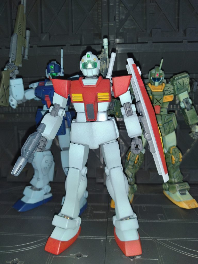 現存する我が家の完成しているジムトリオです。やはり素ジムの弱そう感が魅力を感じます。