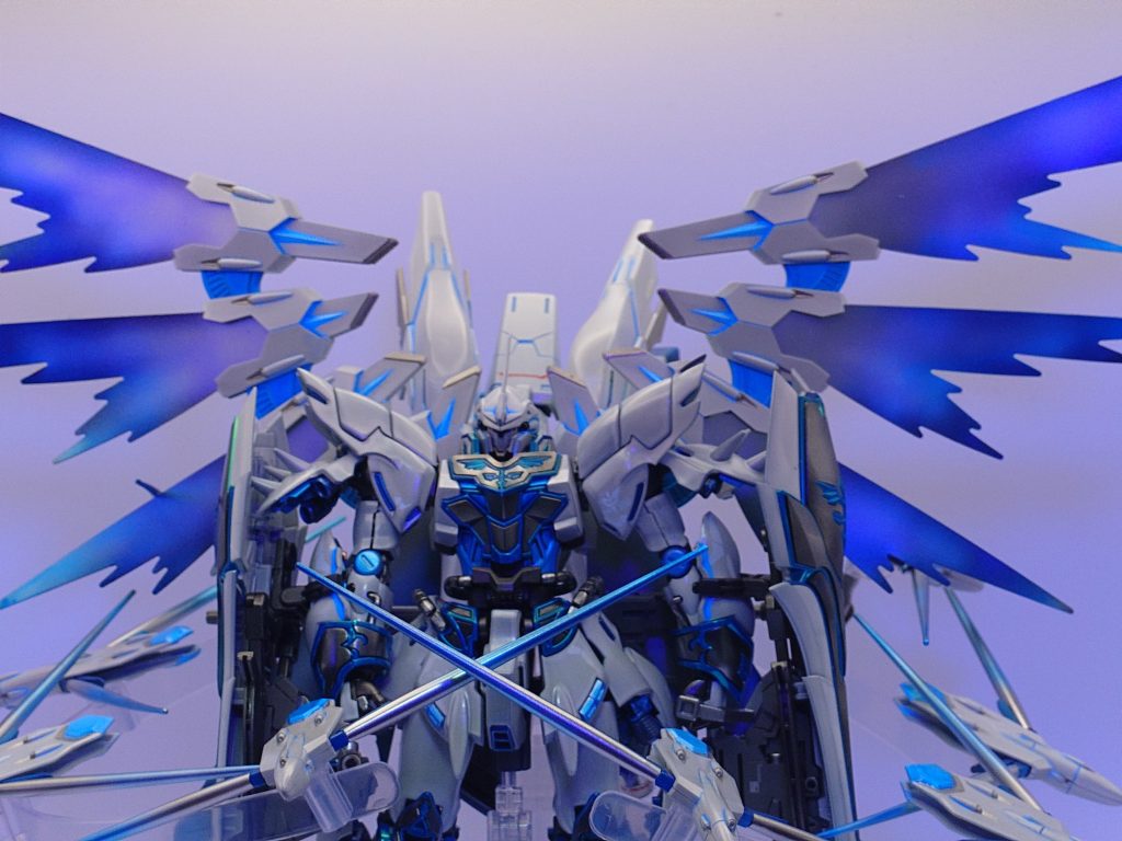 AIで加工する前の表紙画像です。ブルーライトで光らせています。