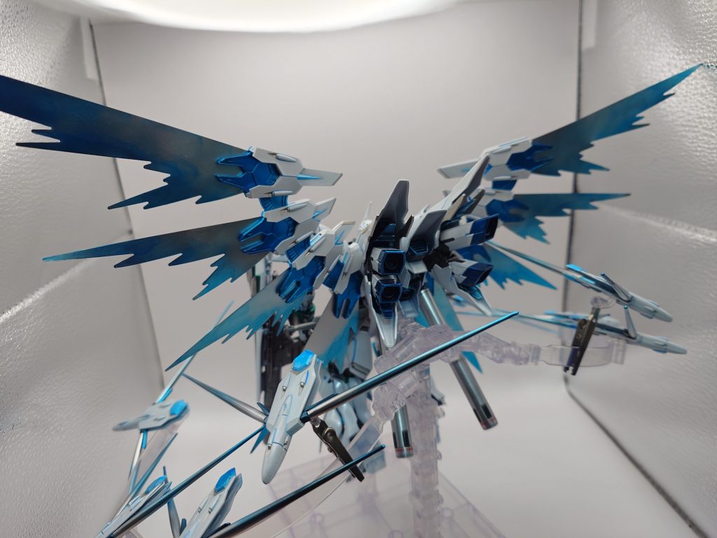 ファンネル射出イメージ。