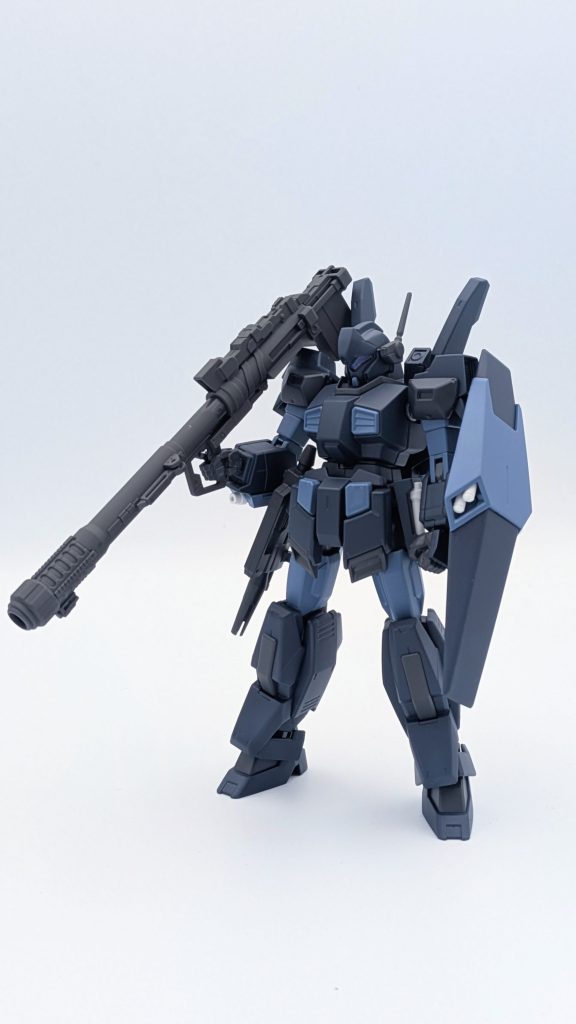 正面。ジェガンをベースに、ネモとAGE1フルグランサを使用し、ジェスタイメージの色にしました。