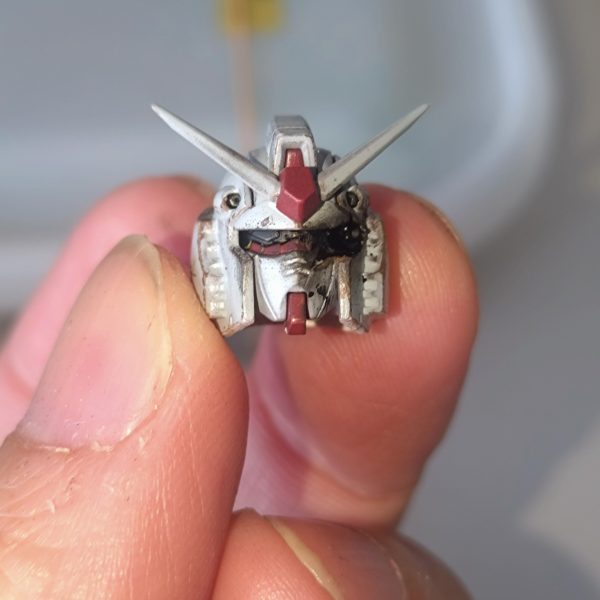 ひっさしぶりにガンプラ触ったかと思ったらこんな事してやがるぜコイツw78-2の顔面にドリル立てるヤツなんてそうそうおらんやろw（4枚目）