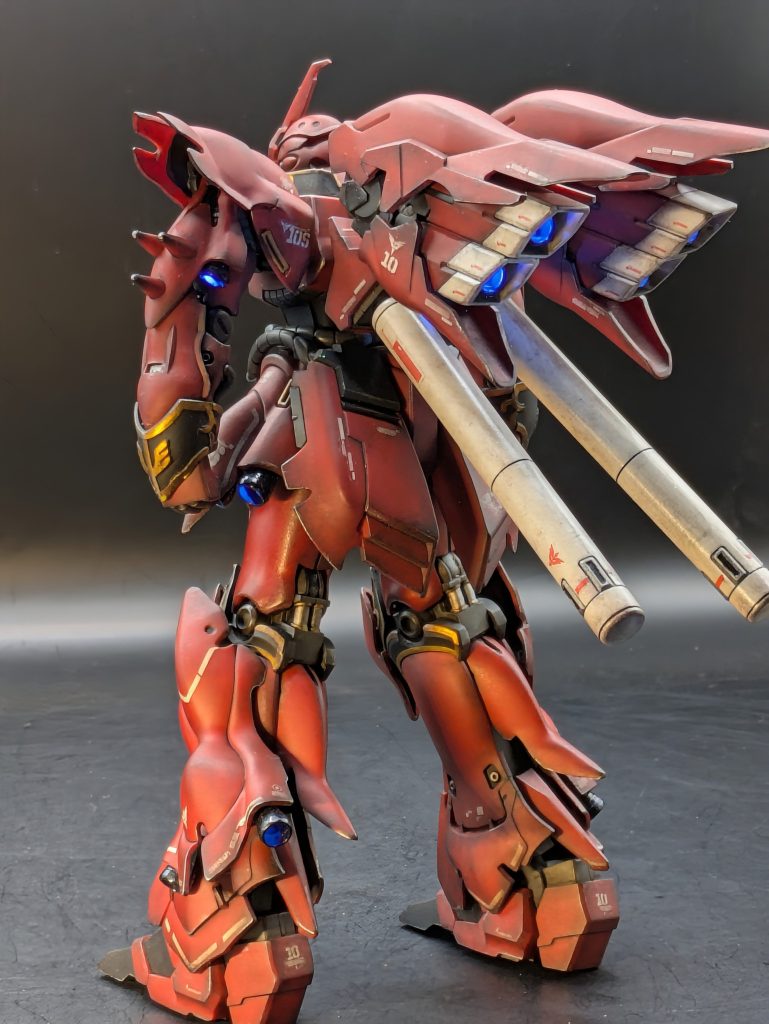 以前ユニコーンガンダムの投稿で、ビコーンはブラックライトの周波数が肝って教えて貰い、ライトを買い直した❗️周りが紫にならない👍️kisakiさん❗️ご教示ありがとう‼️